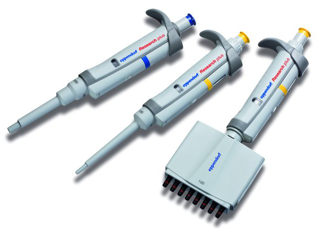 Micropipeta de volumen variable turquesa (1-10 mL), includes epT.I.P.S.® SAMPLE BAG / Eppendorf Research® Plus G / EP3123000080